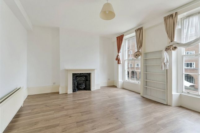 57B,, Philpot Street, London photo 2