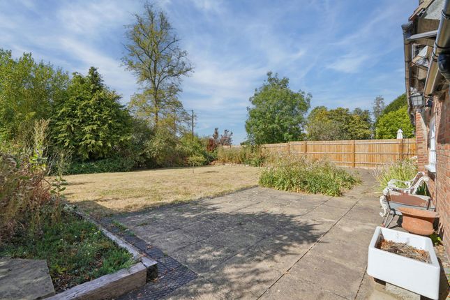 45 Bicester Road, Aylesbury photo 4