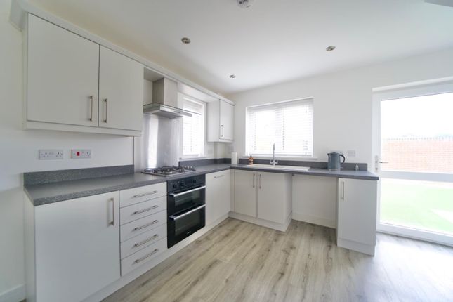 39, Orchard Way, Weymouth photo 4