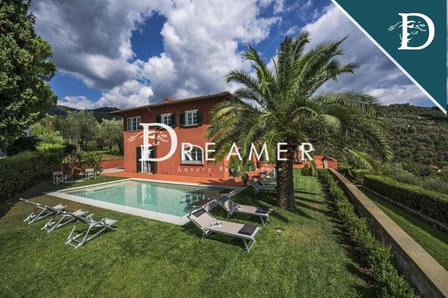 Thumbnail Villa for sale in Via Mortineto, Massa E Cozzile, Toscana