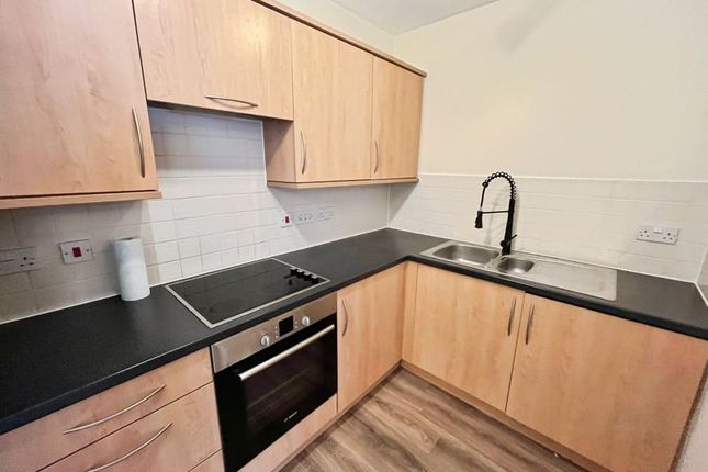 15, Astley Brook Close, Bolton photo 4