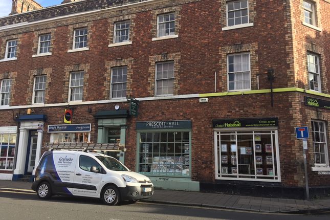 Retail premises to let in Grosvenor Street, Chester