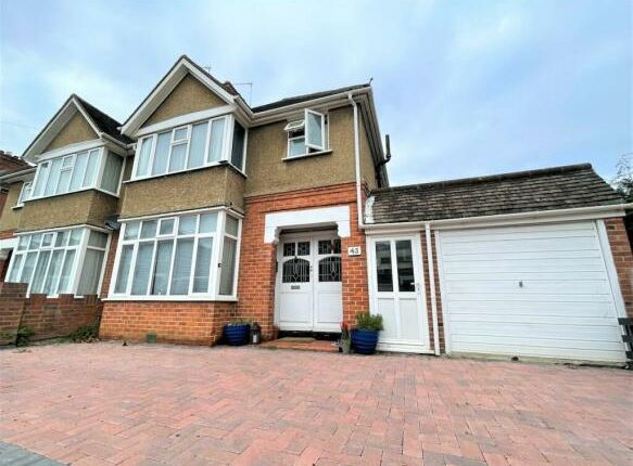Thumbnail Semi-detached house for sale in Boston Avenue, Reading