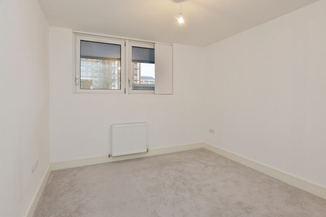 Flat 6, Milton Keynes photo 4