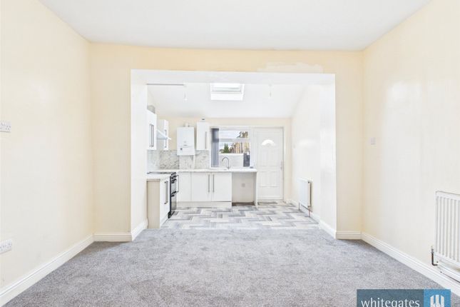 48, Abingdon Street, West Yorkshire photo 4