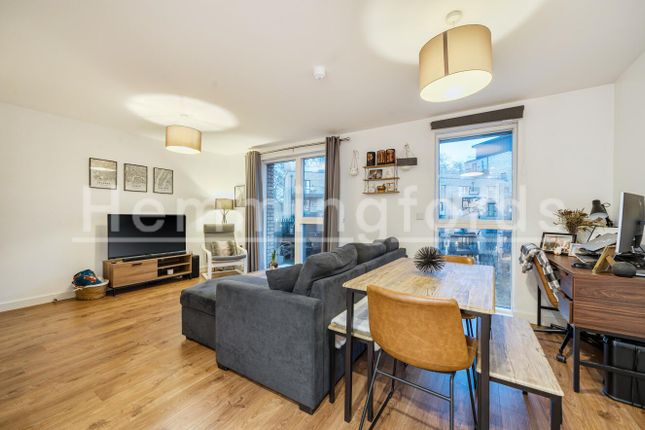 1-bed flat on Flat 1, 45, Bevenden Street, London, £500,000