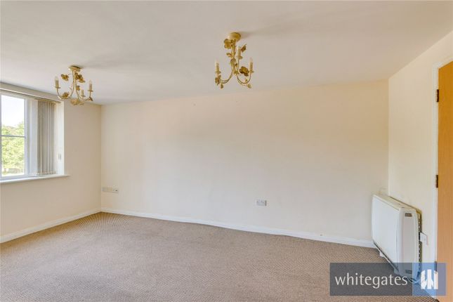 28, Woodholme Court, Merseyside photo 4