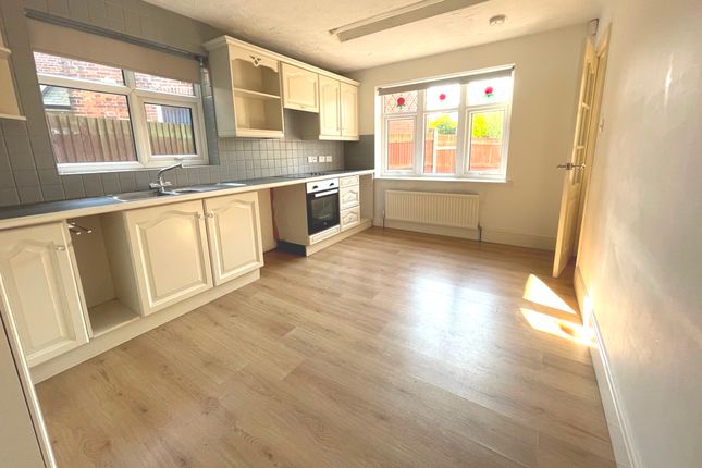 Priory Cottage, 52b Church Road, Gorleston photo 3
