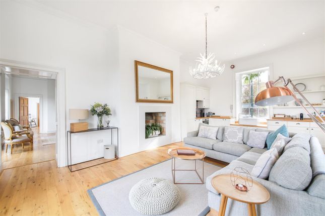 Thumbnail Flat to rent in The Green, Hampton Court Road, East Molesey