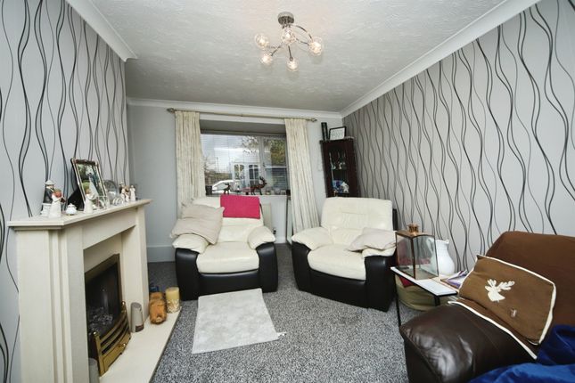 225, Eastwick Road, Taunton photo 2