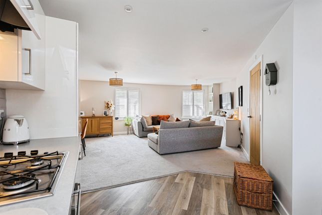12, Goldcrest Drive, Hassocks photo 3