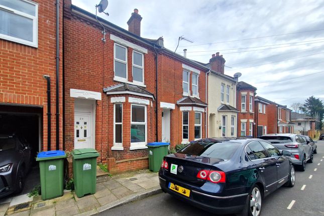Terraced house to rent in Bath Street, Southampton