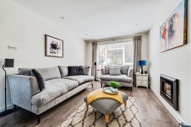 6, Falkland Drive, Newbury photo 4