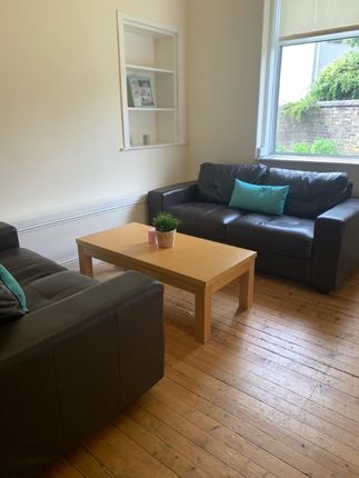 Thumbnail Flat to rent in Ronald Place, Riverside, Stirling