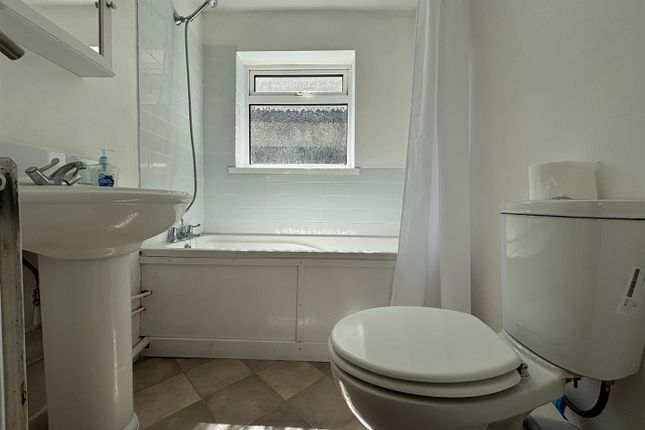 5, Beach Street, Sheerness photo 4