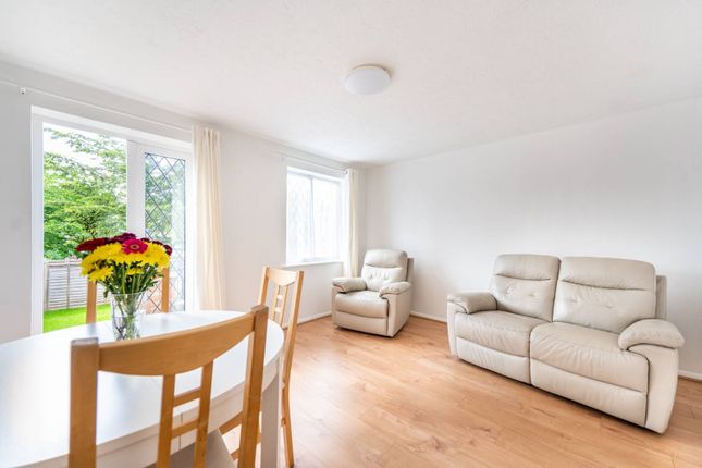 Terraced house to rent in Oakcroft Close, Pinner