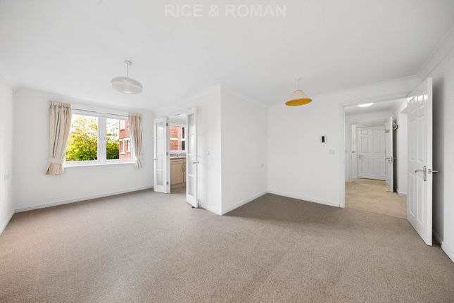 Alma Road, Windsor photo 2