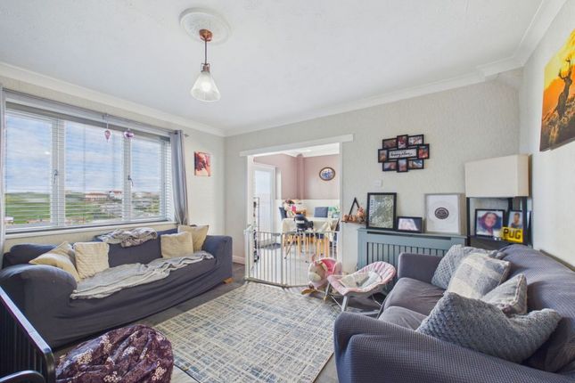 122, St. Peters Road, Whitby photo 2