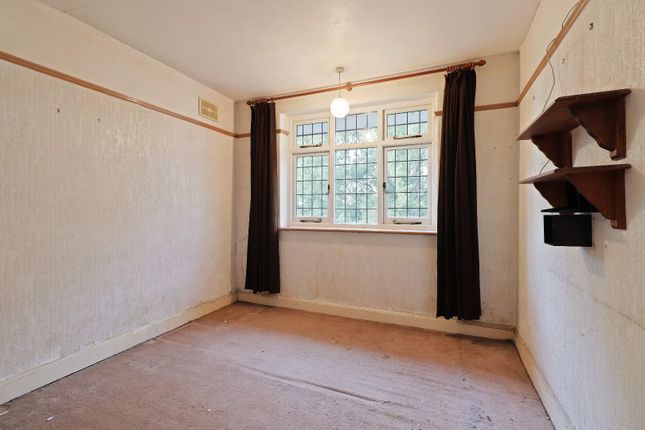 55, Clifton Crescent, Sheffield photo 4