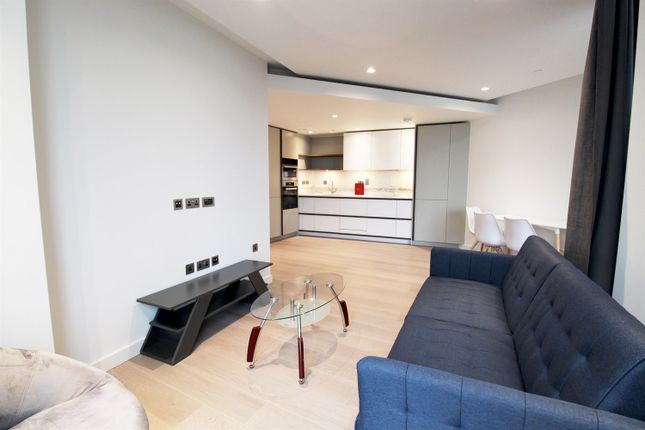 Thumbnail Flat to rent in 1 Newcastle Place, London