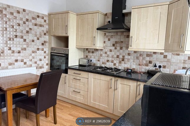 Sandygate Terrace, Bradford photo 5