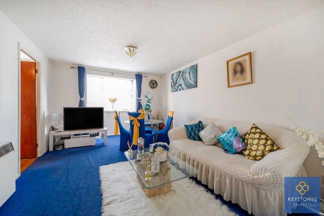 Flat Flat 8, Natasha Court, Mimosa Close, Harold Hill photo 2