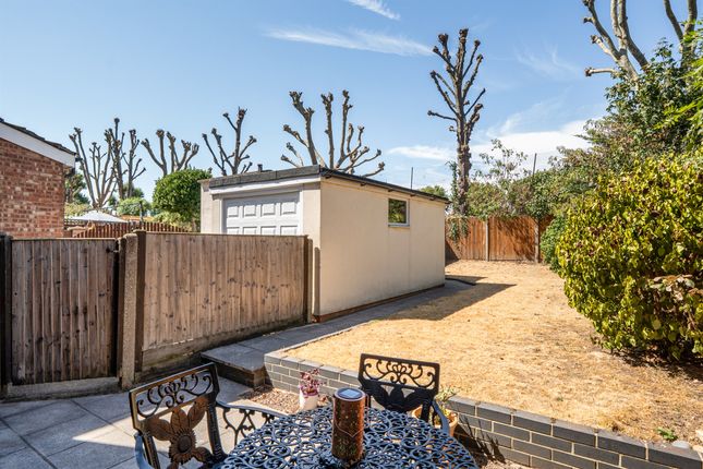 120, Amberley Road, ENFIELD photo 2