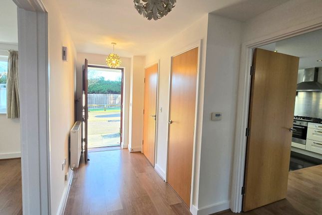 7, Clements Close, Puckeridge photo 3