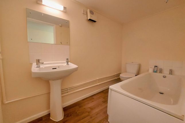 5, Pepperpot Mews, Worcester photo 4