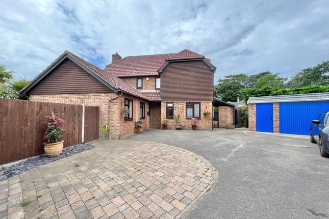 Detached house for sale in The Glades, Locks Heath, Southampton