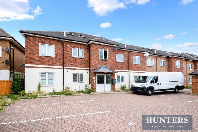 Thumbnail Flat to rent in Fonthill Court, Cottington Road, Hanworth Feltham