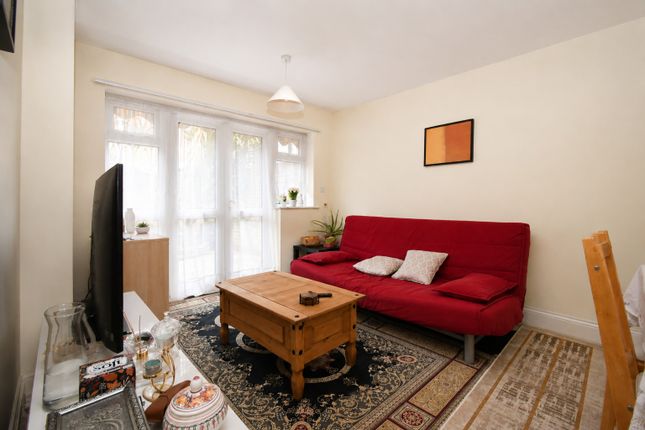 1B, Elsham Road, London photo 4