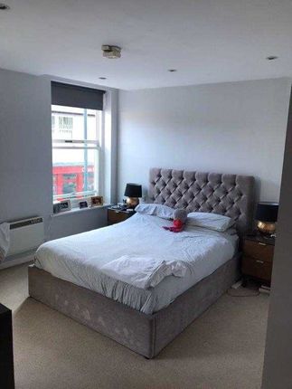 Flat to rent in Riding Gate Place, Canterbury