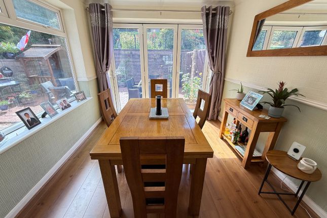 17 Bibshall Crescent, Dunstable, Bedfordshire photo 3