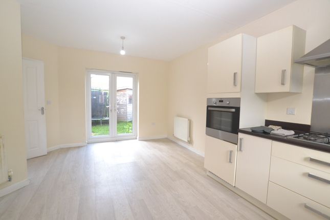 26, Knaresborough Drive, Grantham photo 2