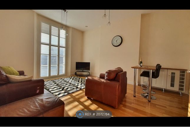 Flat to rent in Montpelier House, Reading