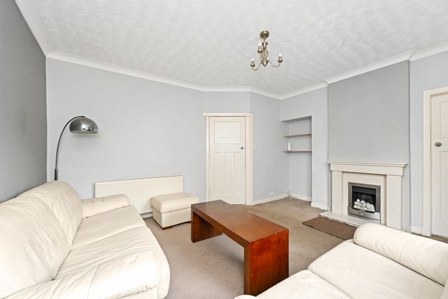 11, Broomburn Grove, Broomhall, Edinburgh photo 3