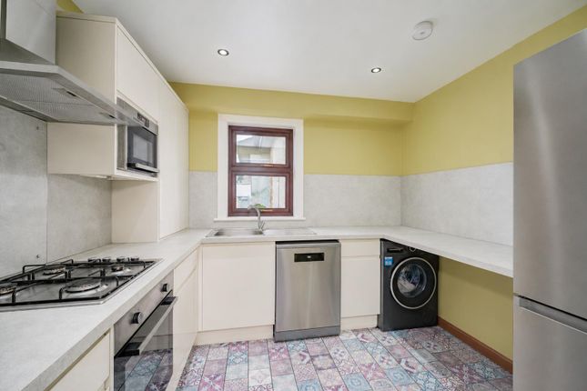 Flat 11, Brochtie Court, 52 Fort Street, Dundee photo 4