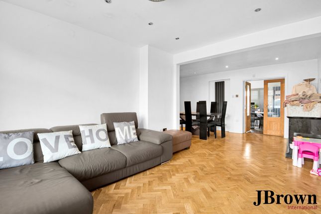 53, Broomgrove Gardens, Edgware photo 2