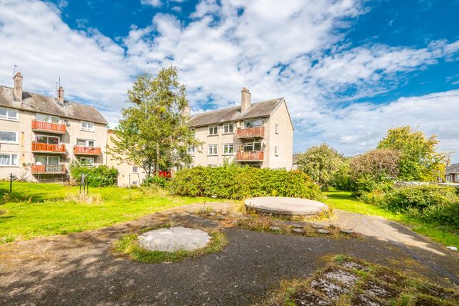 Thumbnail Flat for sale in 9/7 Lady Nairne Loan, Meadowbank, Edinburgh