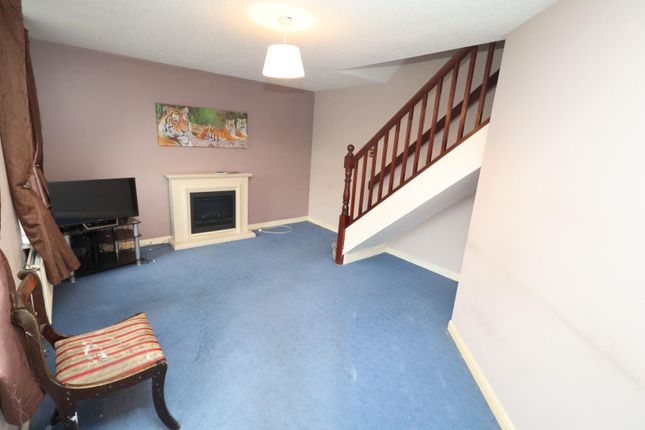 37, Waterslea, Manchester photo 2