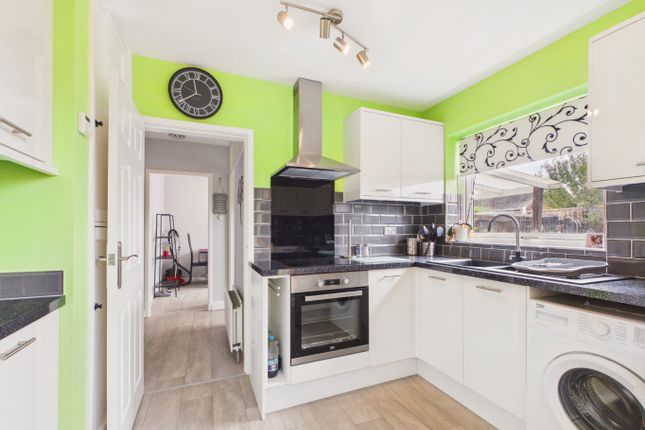 6 Lambwath Villas, Skirlaugh, East Riding of Yorkshire photo 3
