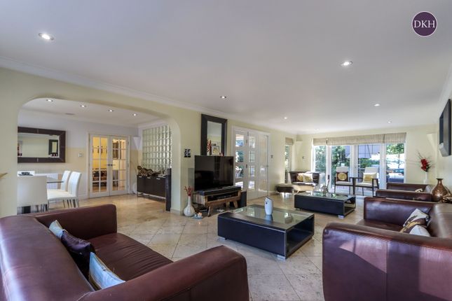 39, Chestnut Avenue, Hertfordshire photo 4