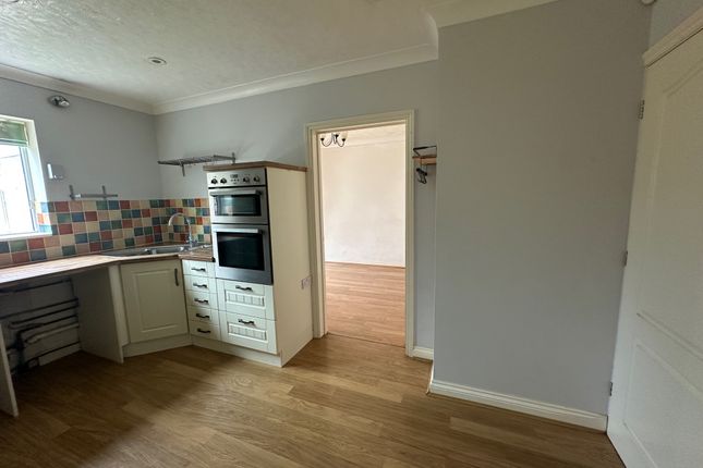 1, PETERBOROUGH photo 5