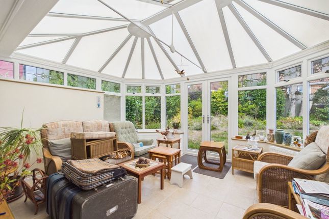 The Garth, Highlands Close, Worthing photo 4