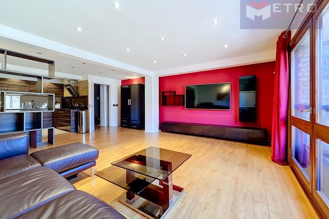 2-bed flat on New Crane Wharf, London, £3,500/mo