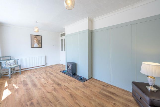 10, Mayfair Drive, Kingswinford photo 4