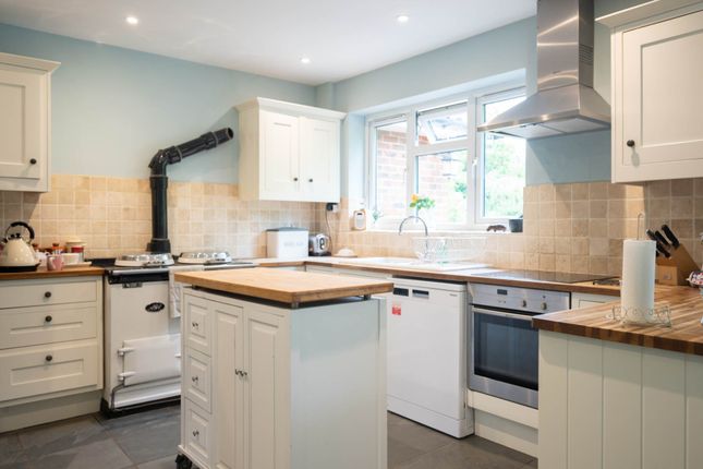 Greenbanks, Hurston Lane, Pulborough photo 4