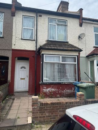 Spacious 5-Bedroom Property To Let