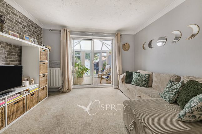 3, Harlech Court, Thrapston photo 4